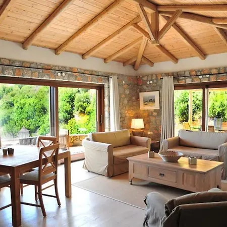 Cassiopee, Luxury Skiathos-stad